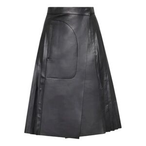 ✨ Salvatore Ferragamo Black Pleated Lamb Leather Midi Skirt ✨💎 100% Authentic